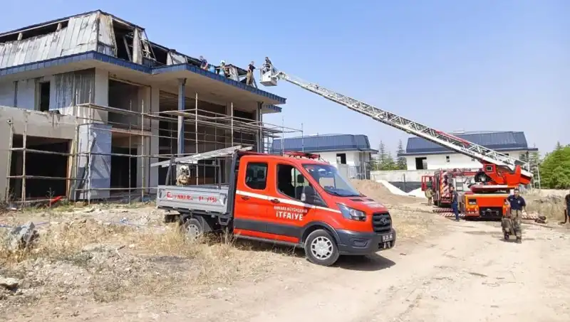 Ankara Gölbaşı'nda Villaları Tehdit Eden Korkutucu Yangın