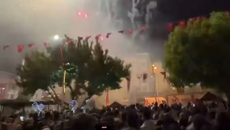 Havai Fişek Gösterisi Sonrası Hastanelik Olay: Neler Oldu?