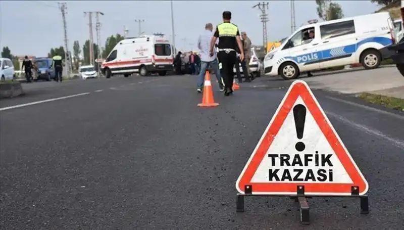 Tekirdağ'da Kontrolden Çıkan Otomobil Bariyere Çarptı: Facia