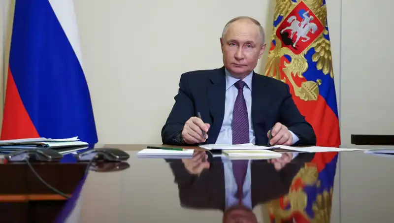 Putin’in Esad’a Sahip Çıkması: Suriye’deki Gelecek Nereye Gidiyor?