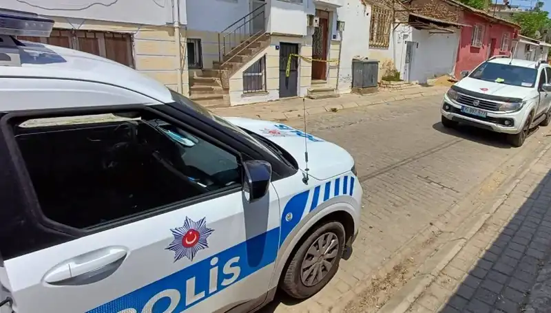 Evdeki Koku, Üç Gündür Ölü Olan Adamı Ele Verdi