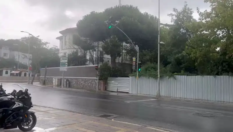 İstanbul'da Yağmurlar Geri Döndü: Şehir Nefes Alıyor