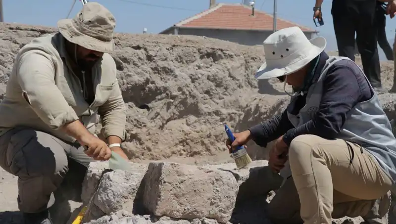 İç Anadolu'da Tarihin İzleri: Mozaik Kazısında Şaşırtan Keşifler