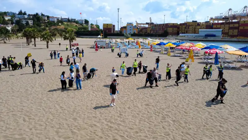 Plajlarda Çevre Temizliği: Doğaya Destek Olmak İçin El Ele Verdik