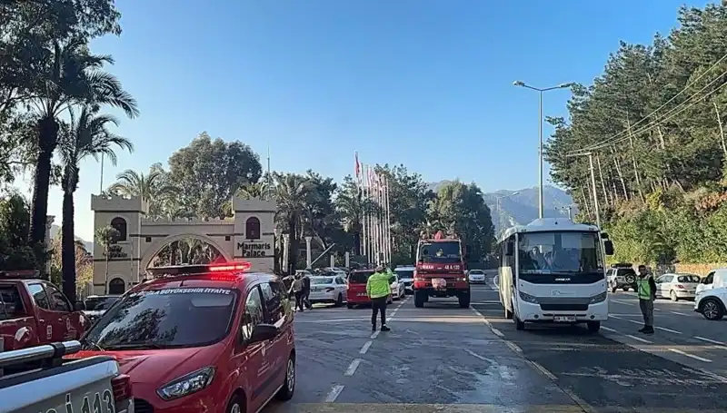 Muğla'daki Beş Yıldızlı Otelde Korkutan Yangın: Tatilciler Tahliye Edildi