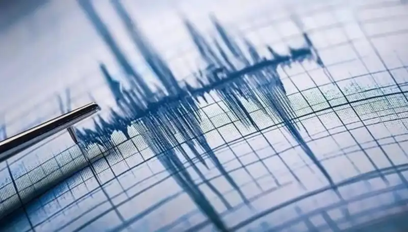 Antalya’da 3.9 Büyüklüğünde Deprem: Şehirde Korkuya Neden Oldu