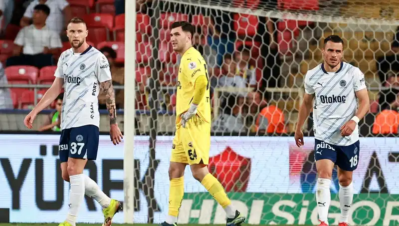 Fenerbahçe'nin Korkunç Çöküşü: Tarihine Kara Bir Lekesi Daha Eklendi!