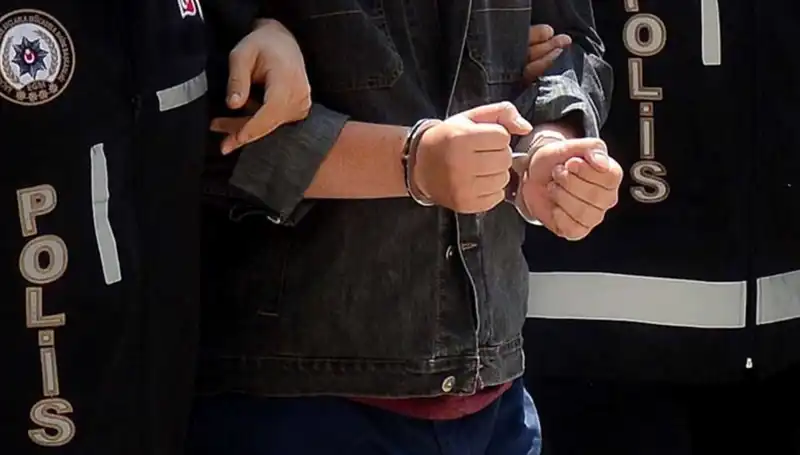 Kayseri'de Yasa Dışı Silah Ticareti Operasyonu: İki Zanlı Elde Edildi
