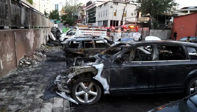 Sanayi Bölgesinde Dehşet: Tamir İçin Bekleyen Araçlar Kül Oldu