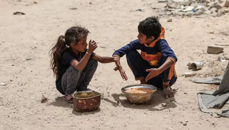 Gazze'de Dört Yaşındaki Çocuk Açlık Nedeniyle Hayatını Kaybetti