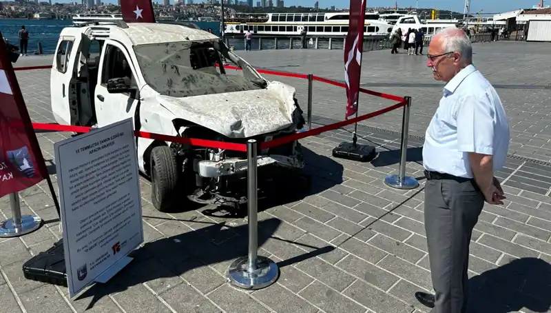 15 Temmuz'un İzleri: Tankla Ezilen Araçlar Sergiyle Anlatılıyor