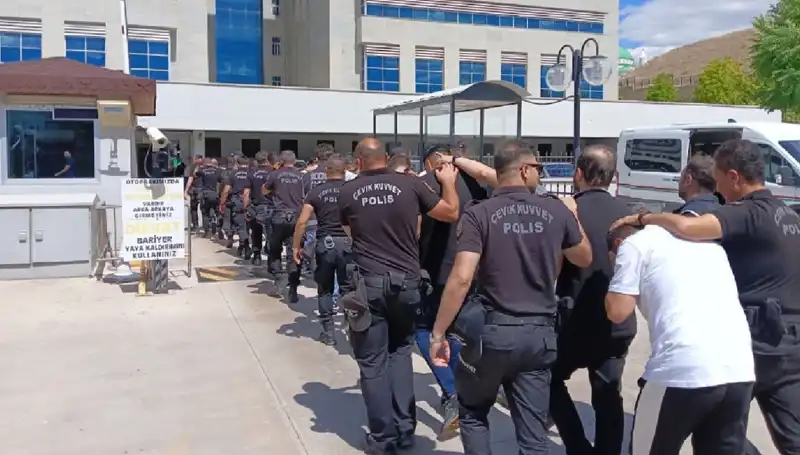Ankara'da Haraç Çetesine Büyük Operasyon: Avukatlar da Yakalandı!