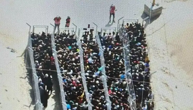 Gazze'deki Manzaralar: Nazi Kamplarına İnanılmaz Benzetmeler