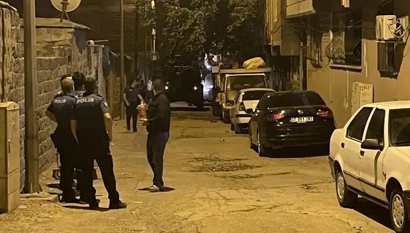 Polise Ateş Açan Suçlu, Bacaklarından Vurularak Ele Geçirildi
