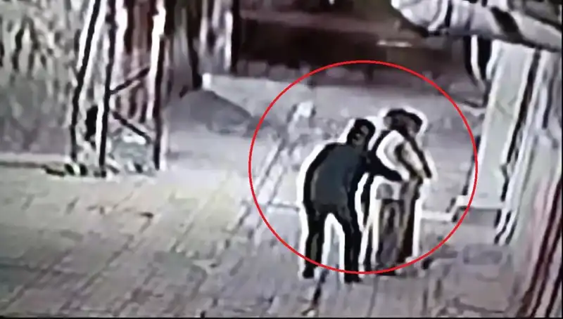 Polis Takımı, Kapkaççılara Pazarcı ve Simitçi Kılığıyla Baskın Yaptı
