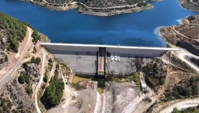 Su Kesintileri Sonrasında Çeşme’nin Yeni Su Kaynağı Başarıyla Tükendi